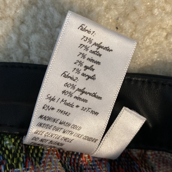 Blank NYC pants - Picture 6 of 6